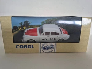 Corgi Classics Jaguar Mk2 - Staffordshire Police #96685 Scale 1:43 - Picture 1 of 3