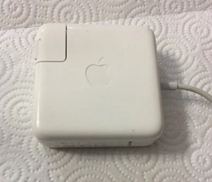 Apple Power Cord / PSCV600120. 100-240V. 50/60Hz. A/12378EA. - Picture 1 of 7