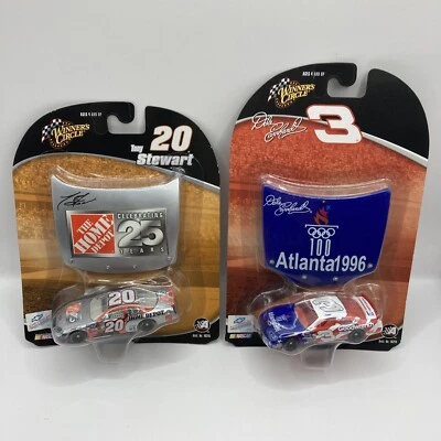 Lote Winner's Circle T. Stewart Home Depot 25 Años Capucha NASCAR y Dale Earnhardt Foto 1 de 4