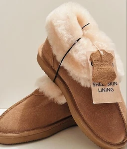 Ugg Boot Sheepskin Leather New - Beige Coloured Unisex Womens Size 6 - Picture 1 of 10