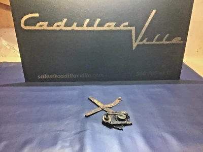 1949 Cadillac Sedan PS RH Rear Door Window Regulator Used Original Manual Crank - Image 1 of 4