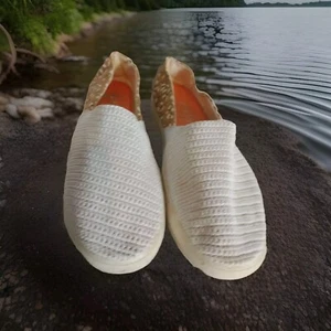 Poppy Women's Sz 10 Tan Beige Hand Crochet Comfort Insert Slip On Flat Loafer  - Picture 1 of 10