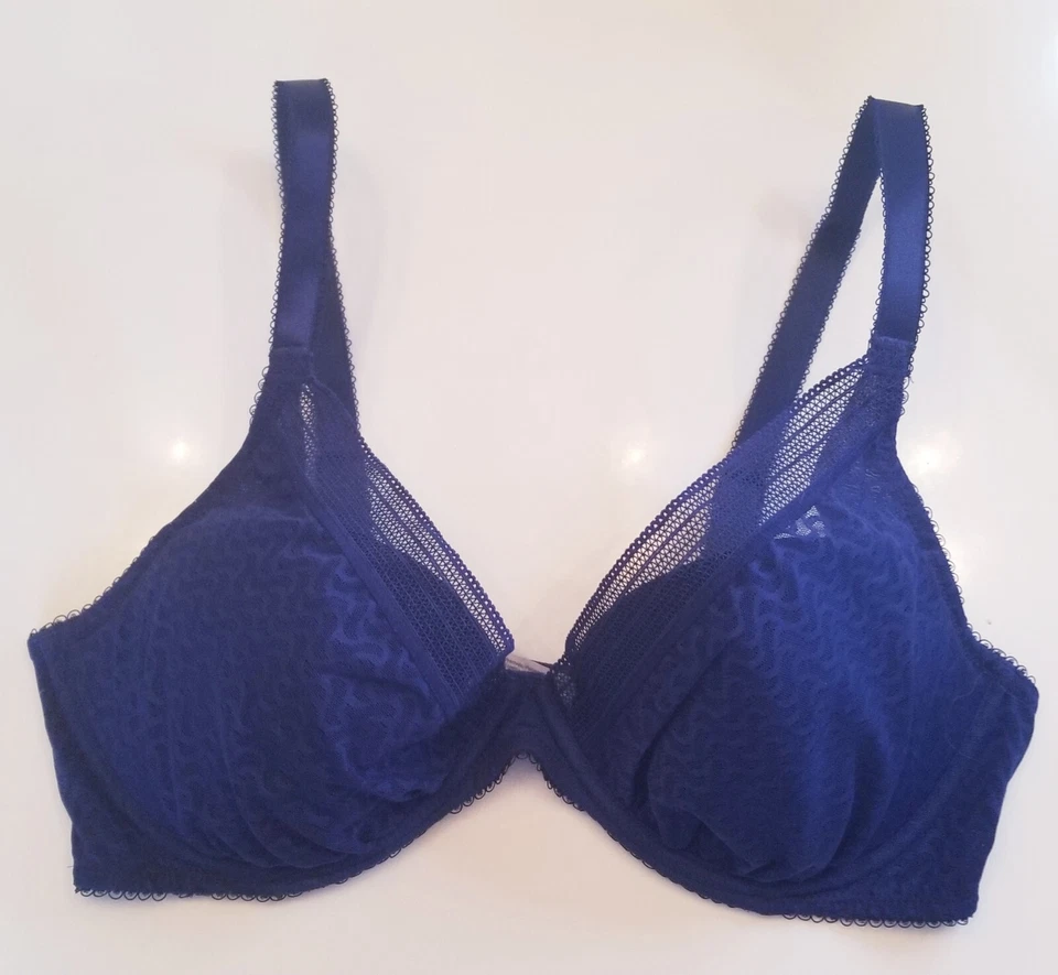 Wacoal Bra 36D Blue Lace Overlay con aros ligeros bonitos y preciosos  Foto 1 de 4