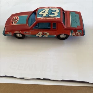 Richard Petty Signed 1980's NASCAR #43 ERTL 12" GRAND NATIONAL STP Toy Car - Picture 1 of 16