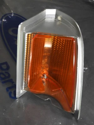 TC MK3 CORTINA GENUINE FORD NOS R/H FRONT INDICATOR LENS - Image 1 of 4