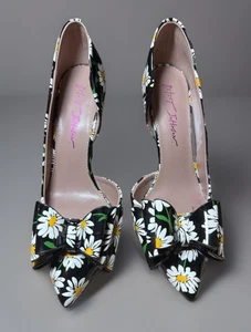Betsey Johnson charol negro con lazo de girasoles tacón Stilletto mujer 7,5 - Imagen 1 de 5