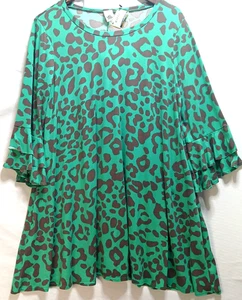Envious Feelings 1X Green Brown Animal Print Ruffle Sleeve Tunic Top Pockets NWT - Picture 1 of 10