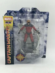 Marvel Select's Captain Marvel Action Figure by Diamond Select (New & Sealed) - Picture 1 of 6
