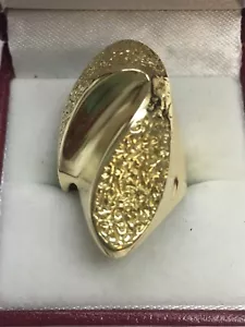 Gubelin 18k 750 yellow Gold Swiss signet ring size 7.5 - Picture 1 of 11