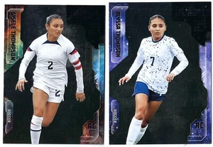 GISELE & ALYSSA THOMPSON 2024 SKYBOX METAL UNIVERSE CHAMPIONS KARTEN 14 & 15 - Bild 1 von 6