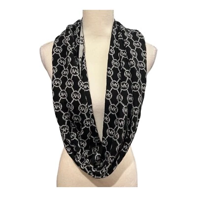 Bufanda infinita Michael Kors para mujer firma logotipo MK acrílico negro y plateado Foto 1 de 4