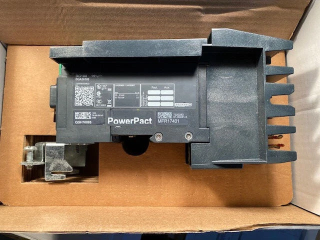 Disjuntor de linha Square D PowerPact I BGA36100 100A 35kA@480v trifásico BGA100 - Imagem 1 de 1