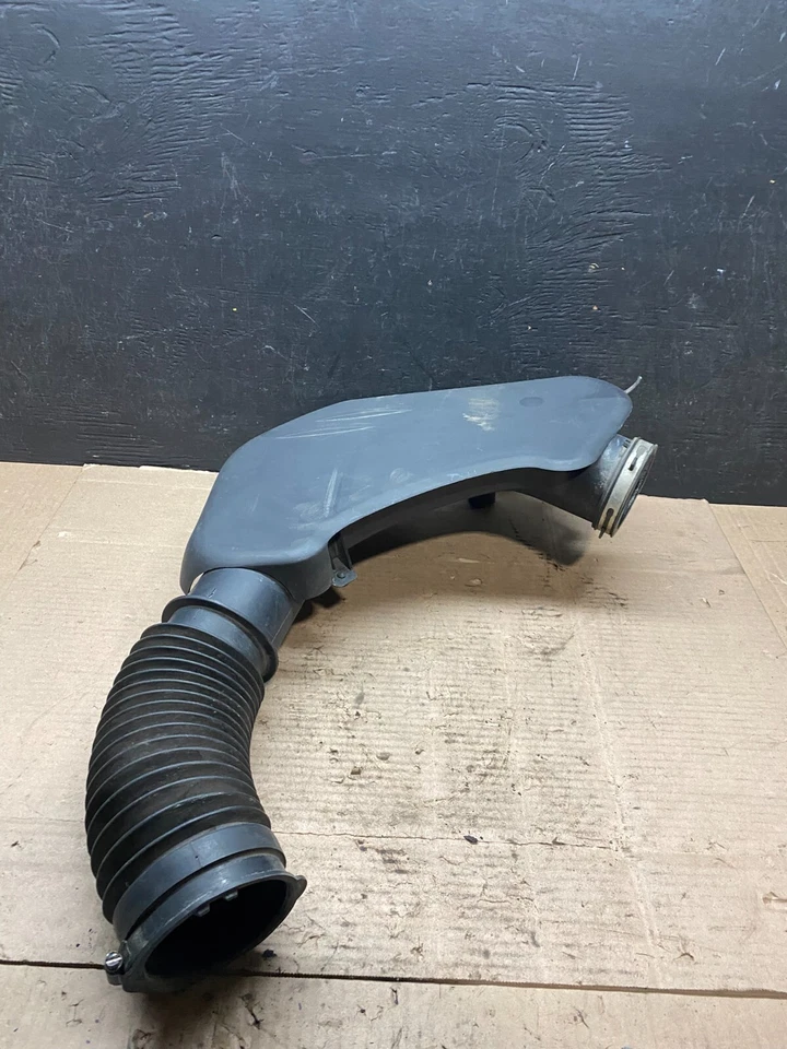 Limpiador de tubos de conducto de admisión de aire Chrysler 300 2011 a 2018 3,6 L OEM G8160 Foto 1 de 4