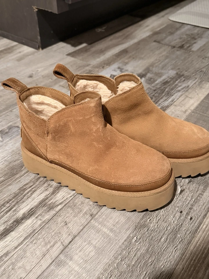 BOTA UGG MUJER ALINA ULTRA MINI PLATAFORMA TALLA US 5 GAMUZA CASTAÑO/LANA UE 36 Foto 1 de 4