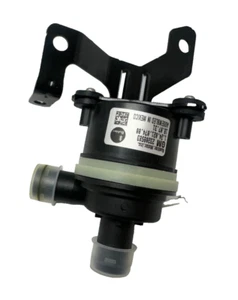 GM 2016-2018 ATS CTS CT6 2.0L Auxiliary Heater Coolant Pump 23208583 OEM - Picture 1 of 4