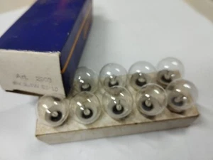 LAMPADINA LAMPADA 6V2,4W EP10 LUCI BICI FANALE AUTO MOTO CYCLO VINTAGE UNIVERSAL - Imagen 1 de 2