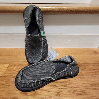 Sanuk Surfers 男孩 1 码黑色舒适鞋懒人鞋全新带标签夏季海滩 — 第 1/4 张图片