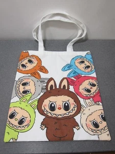 Bolso de Mano de Lona con Diseño Estampado Labubu - Imagen 1 de 4