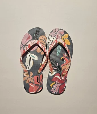 Nuevo con etiquetas.  Chanclas Vera Bradley  Foto 1 de 4