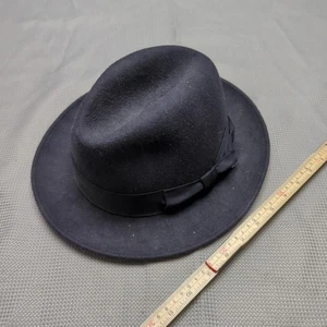 Sombrero de Colección The Haig Fedora Fieltro Negro 57cm Cinta de Cuero Cinta Insignia de Metal - Imagen 1 de 9