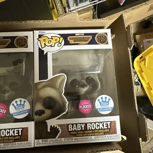 Funko Pop! Marvel Baby Rocket Flocked Funko Shop 1208 negozio esclusivo nuovo in scatola - Foto 1 di 4