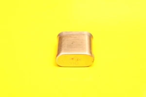 CRYSTAL - QUARTZ - 4700 kHz - 4.70 MHz - CR-18/U case - GRC-9 - Zdjęcie 1 z 2