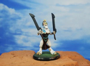 Figura pintada RACKHAM CONFRONTATION Wolfen of Yllia Vestals apego K1209 E - Imagen 1 de 2