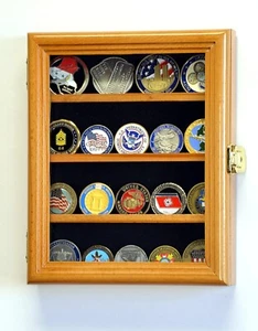 Vitrina de monedas Desafío 16 piezas medalla de roble gabinete militar caja de sombra de madera - Imagen 1 de 10