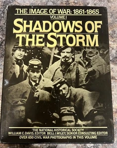 Image of Wars Ser.: Shadows of the Storm by National Historical Society Staff... - Foto 1 di 5