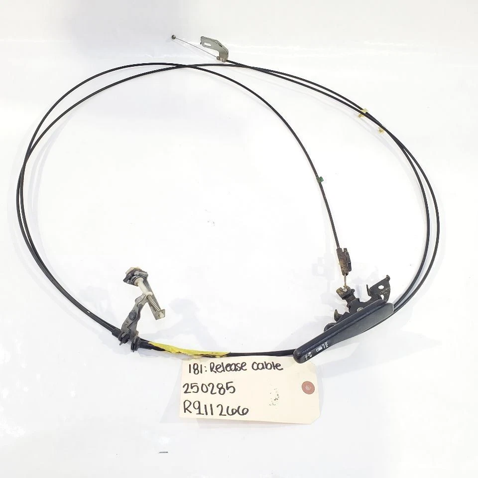 Nissan 240SX S14 1995 OEM cable de liberación de puerta de combustible con manija  Foto 1 de 4