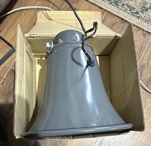 Vintage Realistic Power Horn 40-1239A GRAY 8" 15 Watts 8 Ohms Loud Speaker - Picture 1 of 4