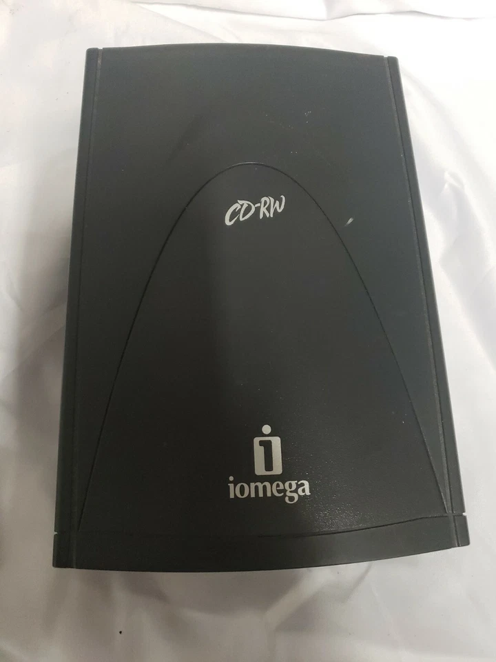 Iomega  CD CD-R/RW External USB Drive missing power pack  - Image 1 of 4