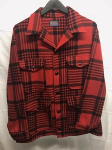 Vintage Pendleton Jacket Size Large Buffalo Plaid Wool, Woolen Mills Oregon - Picture 1 of 11