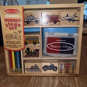 Juego de sellos de madera para vehículos Melissa & Doug 16 piezas con almohadilla de tinta de 2 colores - Imagen 1 de 3