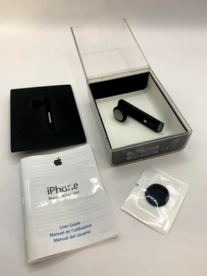 Apple iPhone 2g 1st Generation Bluetooth Headset MB536LL/A  A1221 - Rare   2007 - Image 1 of 4