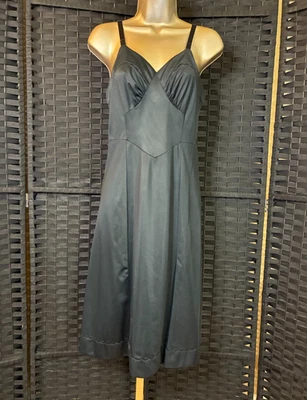 ARISTOCRAFT Superior Negro Años 60 DE COLECCIÓN DESLIZAMIENTO COMPLETO Talla 34 PEQUEÑO Nylon Gótico Emo Foto 1 de 4