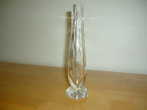 SCHÖNE VINTAGE WATERFORD KRISTALL KNOSPENVASE IM "REGENFALL"-MUSTER, 7" - Bild 1 von 5