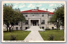 Michigan Benton Harbor Mercy Hospital Medical Center Main Entrance VTG Postcard