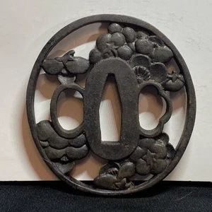 Japanese sword guard, sword accessories  flower - Picture 1 of 4