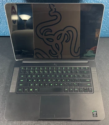 Razer Blade Laptop RZ09-0116 14" QHD, i7-4702HQ 2.2 GHz, 8GB, 256 SSD - Image 1 of 4