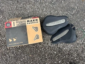Sillines de kayak Yakima Mako 4019 para barras de techo de vehículos, barras redondas y cuadradas - Imagen 1 de 9