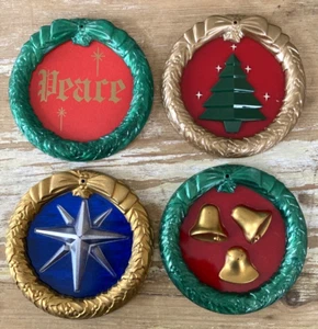 Vintage Hartkunststoff Weihnachtsschmuck Deko Medaillons 3D Baumglocken Stern 60er - Bild 1 von 6