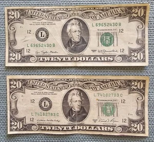 $20 US NOTES 1977 & 1981 A  Offset Miscut Off Center Error Circulated (2 BILLS) - Picture 1 of 2