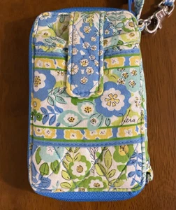 Vera Bradley Retired Pattern "English Meadow" Wrislet Zipper Wallet 6" - Picture 1 of 5