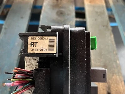 OEM 04 05 2004 2005 CHEVROLET TRAILBLAZER 4,2 L CAJA DE FUSIBLES 15210963-1 Foto 1 de 3