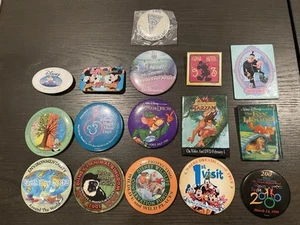 Retro Disney Buttons/Pins - Picture 1 of 1