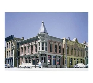 DESIGN PRESERVATION MODELS N KIT DPM Corner Turret Building - Picture 1 of 2