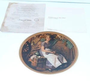 "Träumen auf dem Dachboden" erster Teller in Rockwells wiederentdecktem Frauen Echtheitszertifikat - Bild 1 von 4