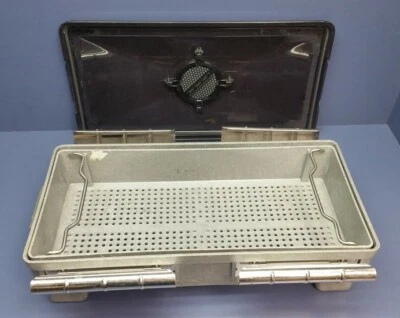 Bandeja/cesta de esterilización de herramientas quirúrgicas Johnson and Johnson J&J Foto 1 de 3