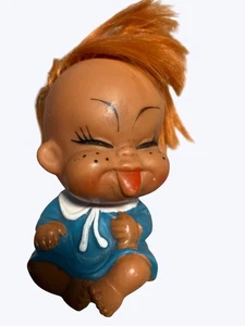 Moody Cutie kleine Vintage Puppe mit herausstreckender Zunge blaues Kleid - Bild 1 von 11